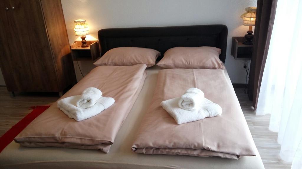 Apartments Victoria 022 Връдник Екстериор снимка
