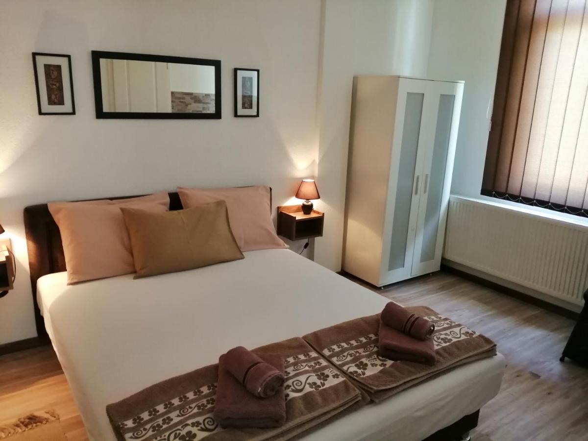Apartments Victoria 022 Връдник Екстериор снимка