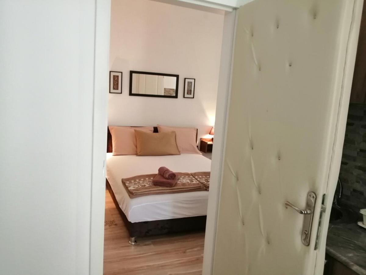 Apartments Victoria 022 Връдник Екстериор снимка